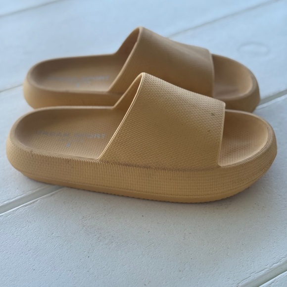 Urban Sport by J/Slides Cloud Slide Sandals – Size 40-41 - Picture 1 of 3